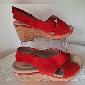 Women's Clarks Giselle Red Wedge Sandals Size 7.
